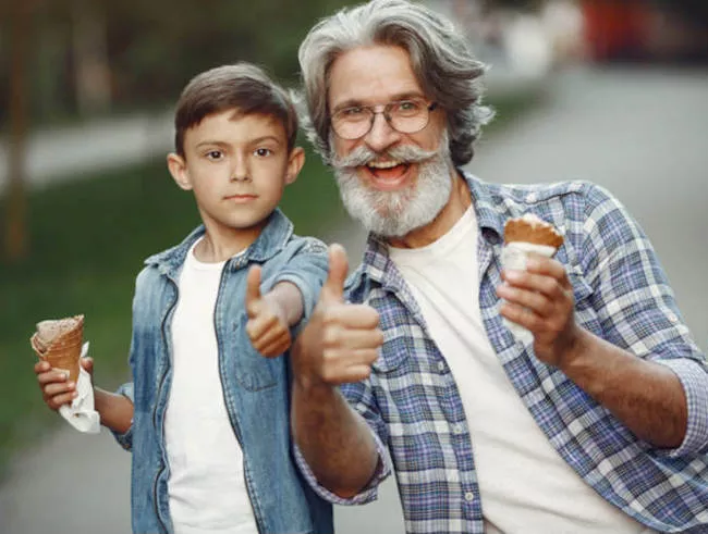 4 Qualities of Hopeful Grandparents